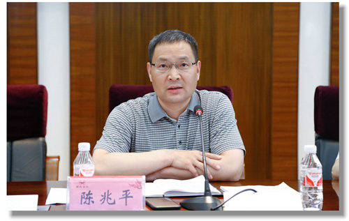 宜化集團(tuán)召開(kāi)停產(chǎn)公司管理專題會(huì)(圖2) 宜化集團(tuán)召開(kāi)停產(chǎn)公司管理專題會(huì)(圖2)