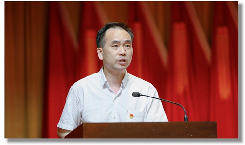 宜化集團黨委中心組組織2019年第六次集中(擴大)學習(圖3) 宜化集團黨委中心組組織2019年第六次集中(擴大)學習(圖3)