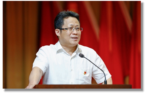 宜化集團黨委中心組組織2019年第六次集中(擴大)學習(圖4) 宜化集團黨委中心組組織2019年第六次集中(擴大)學習(圖4)