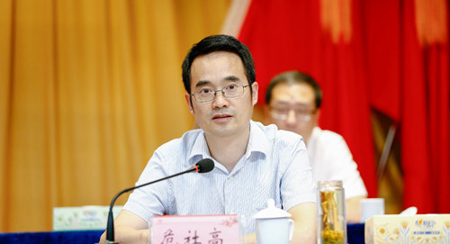 宜化集團召開2019年上半年經(jīng)營形勢分析會(圖2) 宜化集團召開2019年上半年經(jīng)營形勢分析會(圖2)