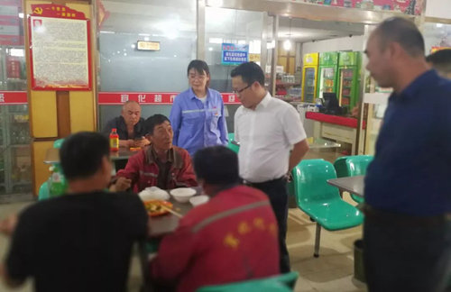 王大真一行到內蒙片區現場辦公(圖4) 王大真一行到內蒙片區現場辦公(圖4)