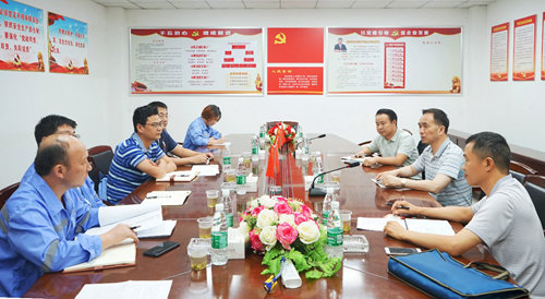 周金平到宜昌片區(qū)指導(dǎo)“不忘初心、牢記使命”主題教育工作(圖2) 周金平到宜昌片區(qū)指導(dǎo)“不忘初心、牢記使命”主題教育工作(圖2)