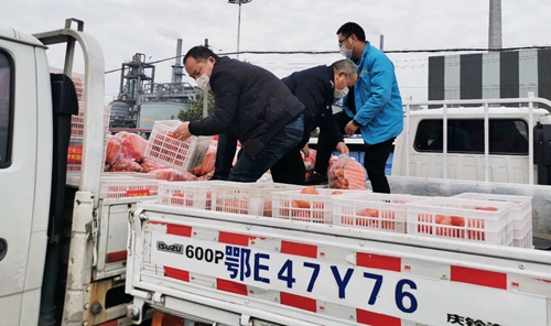 情義無(wú)價(jià)！山西蘭花公司采購(gòu)一批生活物資馳援宜化(圖3)