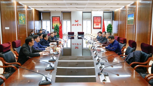 上海雅仕董事長(zhǎng)孫望平一行到訪宜化集團(tuán)(圖1) 上海雅仕董事長(zhǎng)孫望平一行到訪宜化集團(tuán)(圖1)