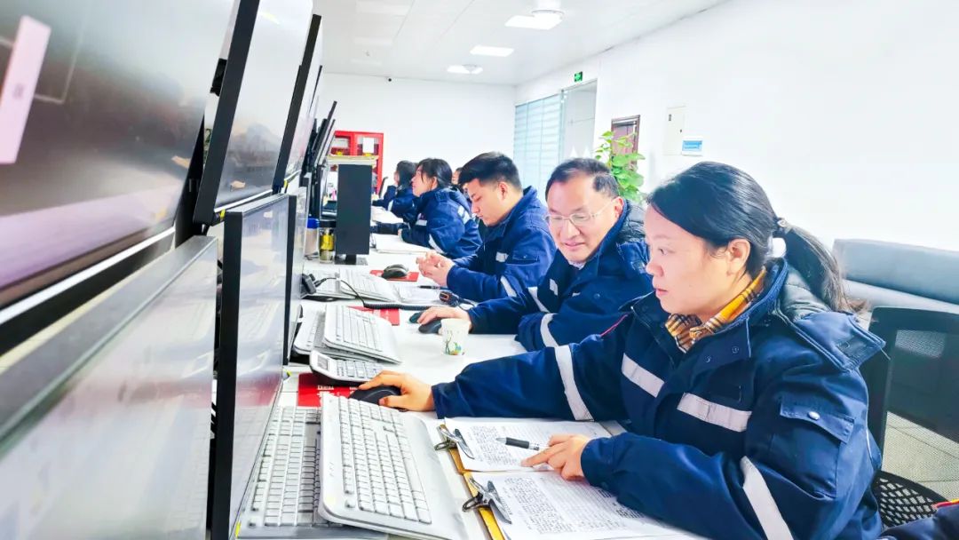 楚星公司：產(chǎn)品研發(fā)步履不停，消光三型樹(shù)脂順利下線(圖3)