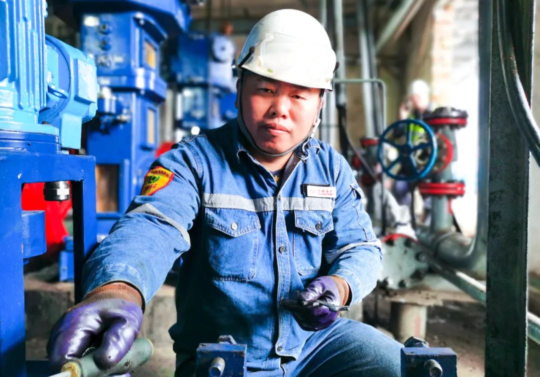 新疆宜化：直擊大修一線，看他們奮戰的身影(圖5)