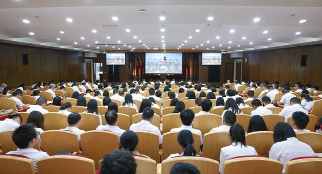 宜化集團召開警示教育大會(圖1) 宜化集團召開警示教育大會(圖1)