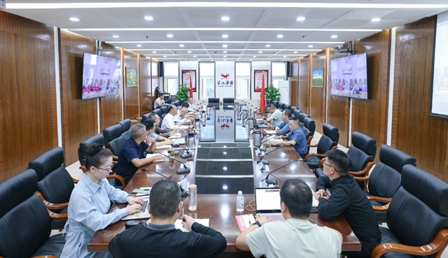 集團召開9月份安全例會 對雙節期間安全生產工作再安排再部署(圖1)