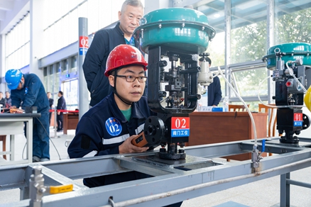 宜化勇奪宜昌市技能競賽雙料冠軍